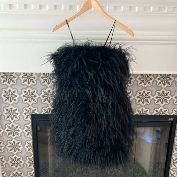 LAMARQUE x REVOLVE Triana Mini Dress in Black Feathers NYE party Dress - Picture 6 of 12